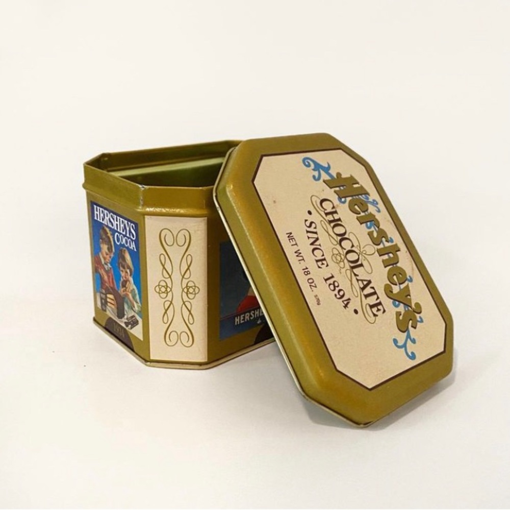 Vintage Hershey’s Chocolate Tin